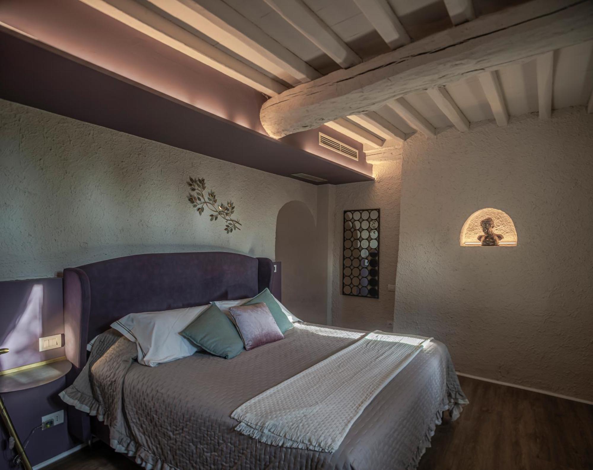 Bed and Breakfast Relais Borgo Elissa Чертальдо Екстер'єр фото