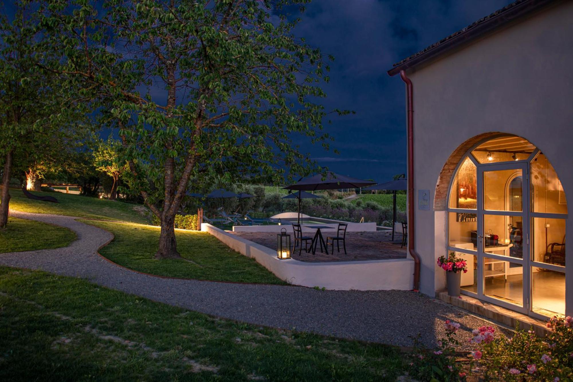 Bed and Breakfast Relais Borgo Elissa Чертальдо Екстер'єр фото